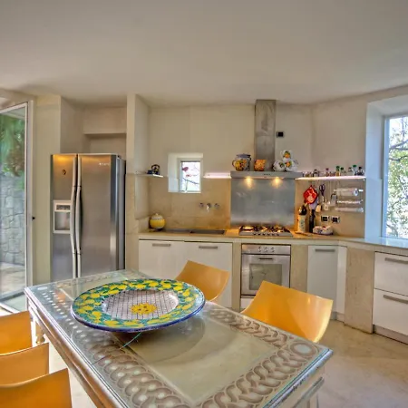 Taalia Bed & Breakfast