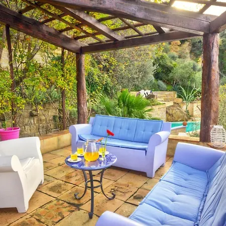 Taalia Bed & Breakfast Capo dʼOrlando